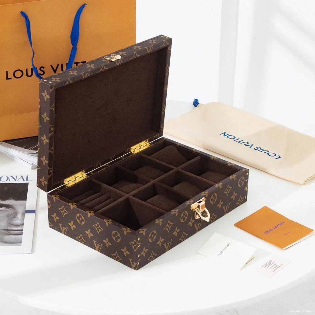 LV BOX CUSTOM ACCESSORIES 0809